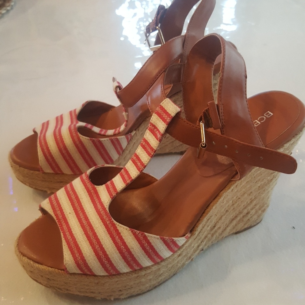BCBG Wedge